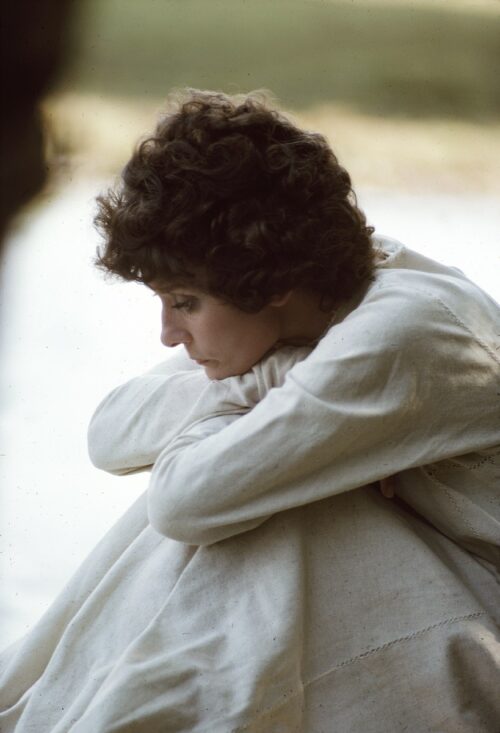 Audrey Hepburn, 1976 (profil)
